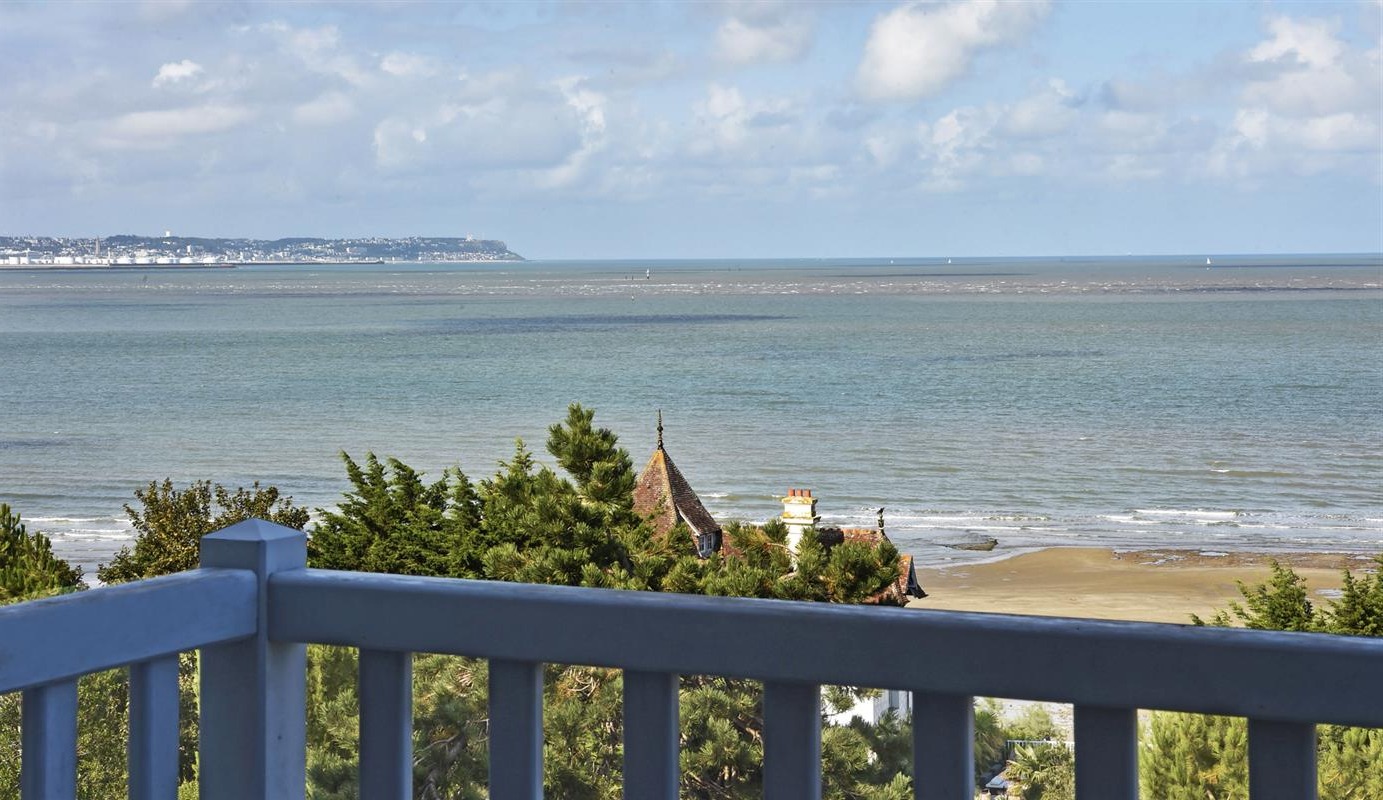deauville hotel vue sur mer