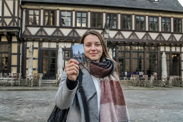 Présentation du pass touristique pour faciliter la visite des monuments et musées à Rouen.